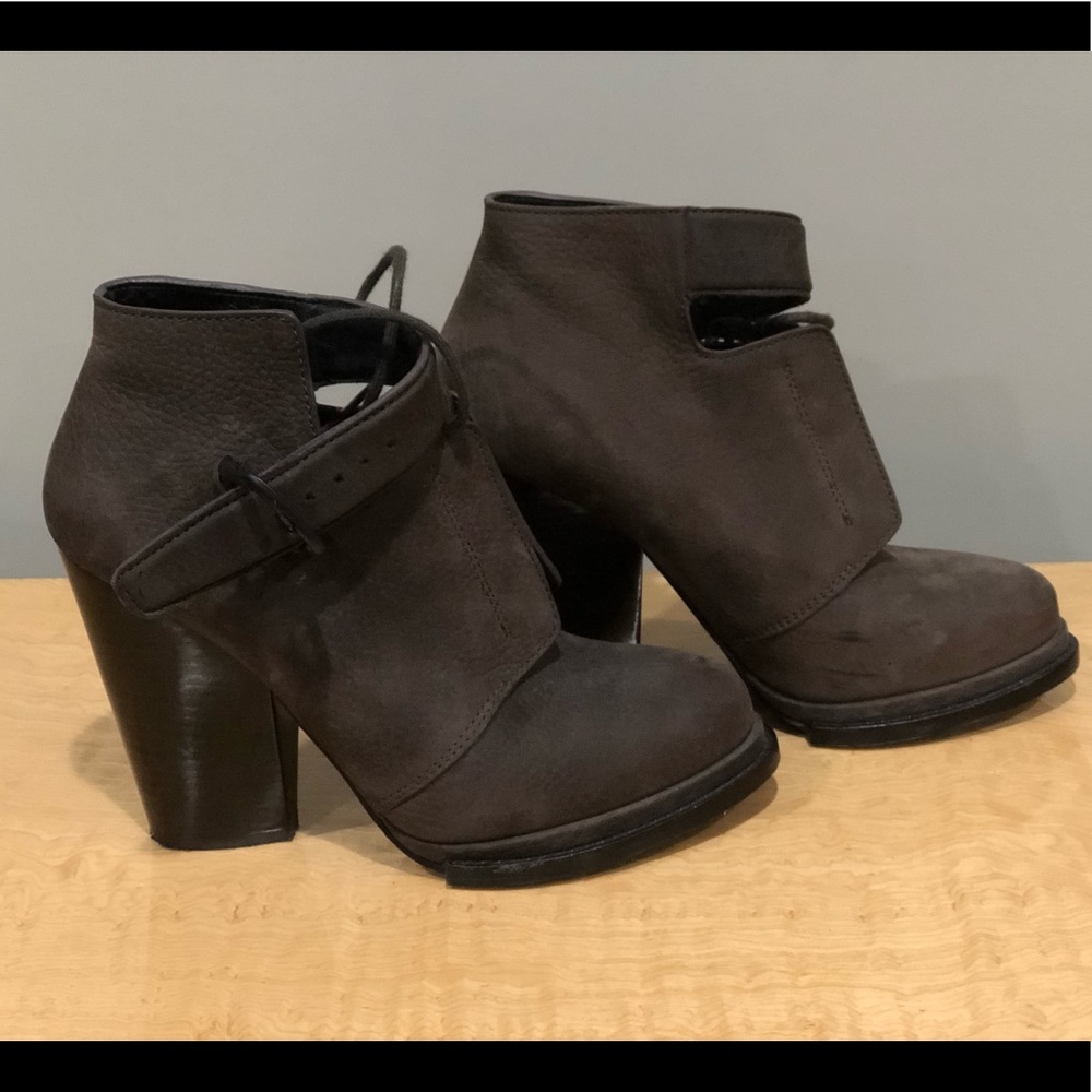 Lace up brown suede bootie